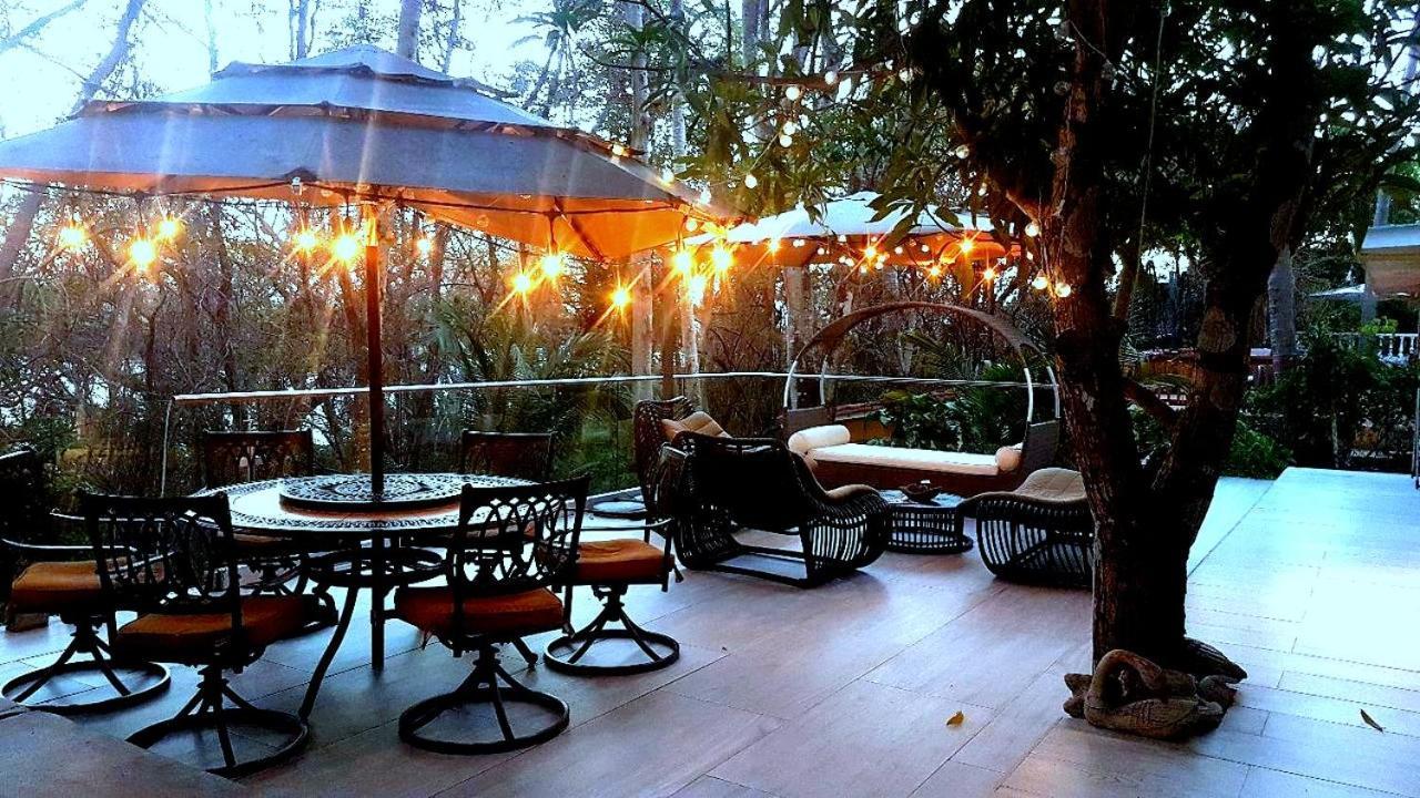 La Romantica Bed and Breakfast Contadora Island Exteriör bild