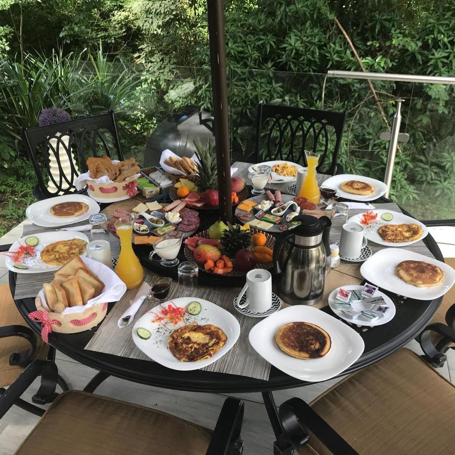 La Romantica Bed and Breakfast Contadora Island Exteriör bild