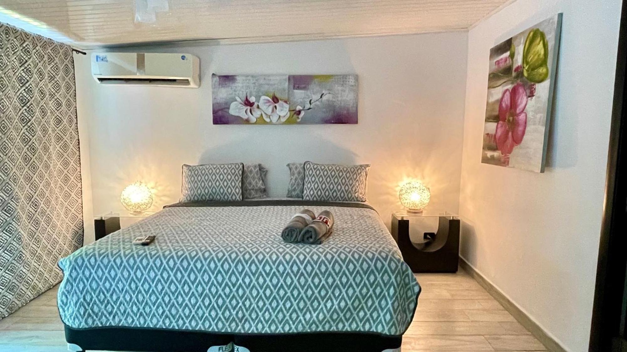 La Romantica Bed and Breakfast Contadora Island Exteriör bild
