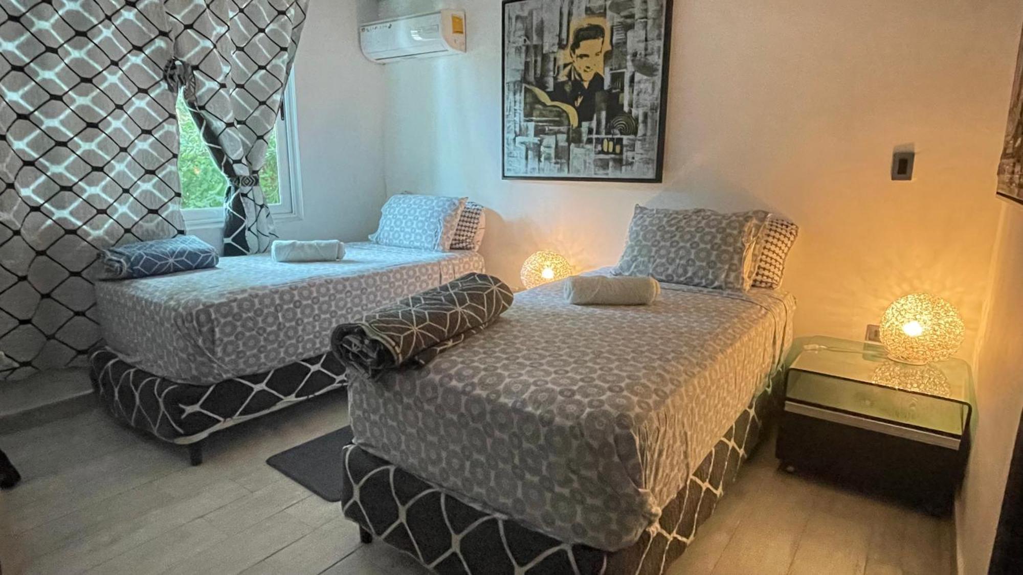 La Romantica Bed and Breakfast Contadora Island Exteriör bild
